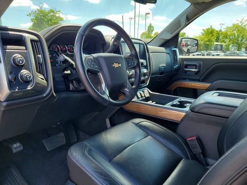Used 2018 Chevrolet Silverado 1500 LTZ w/ Sport Package AWD/4WD image 21