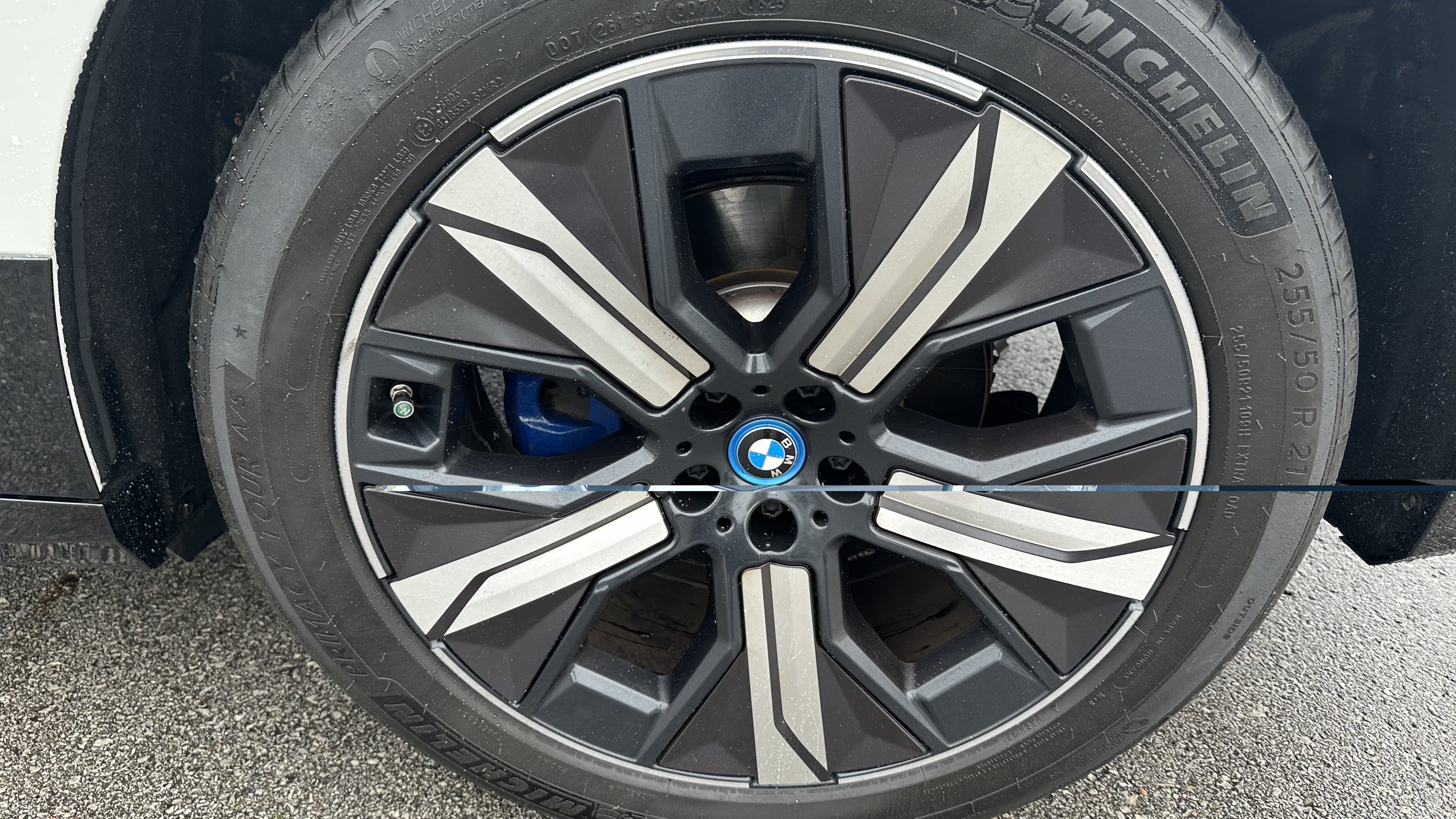 Certified 2024 BMW iX xDrive50 w/ Sport Package AWD/4WD image 13