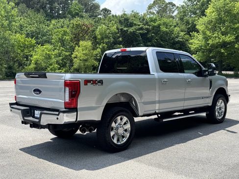 Used 2017 Ford F250 Lariat w/ Lariat Ultimate Package image 6
