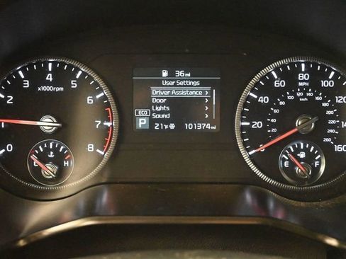 Used 2020 Kia Telluride S image 16