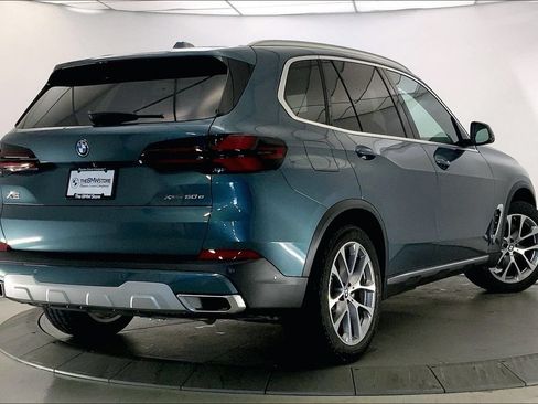 Used 2026 BMW X5 xDrive50e w/ Climate Comfort Package AWD/4WD image 12