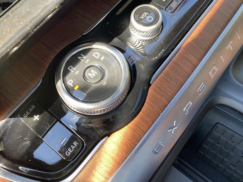 New 2025 Ford Expedition King Ranch image 27