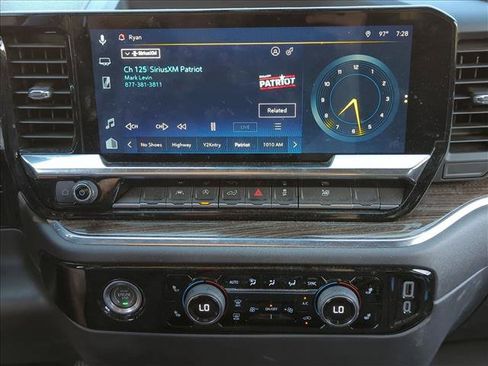 Used 2024 Chevrolet Silverado 1500 LT RWD image 12