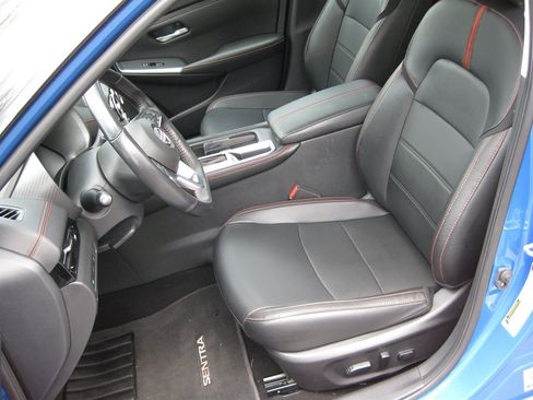 Used 2024 Nissan Sentra SR w/ SR Premium Package FWD image 12