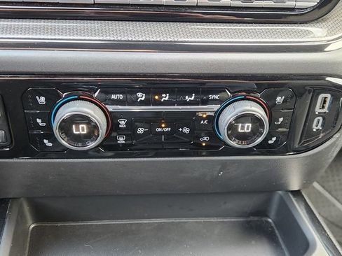 Used 2025 Chevrolet Silverado 1500 ZR2 AWD/4WD image 22