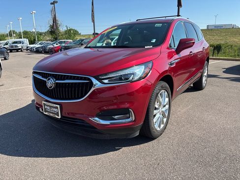 Used 2020 Buick Enclave Essence w/ Sound and Sites Package AWD/4WD image 11
