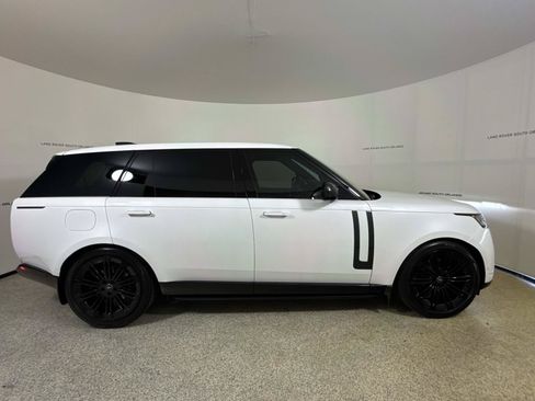 Used 2024 Land Rover Range Rover Long Wheelbase SE AWD/4WD image 6