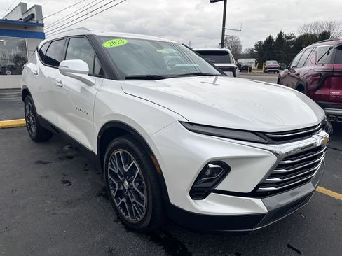 Used 2023 Chevrolet Blazer Premier w/ Driver Confidence II Package image 2