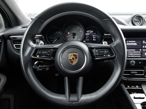 Certified 2023 Porsche Macan S AWD/4WD image 13