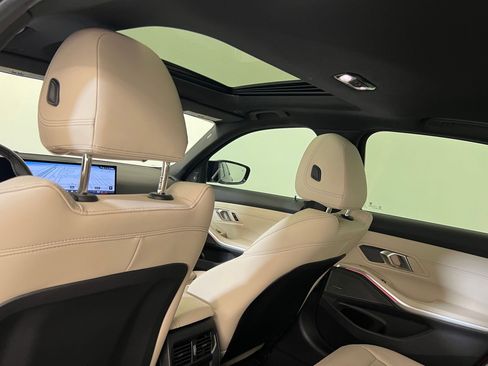 Used 2025 BMW M340i xDrive w/ Premium Package image 33