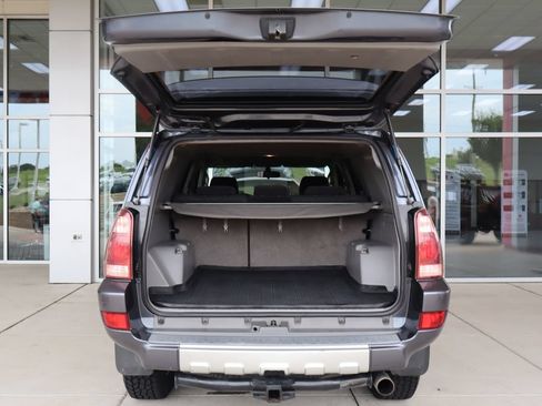 Used 2004 Toyota 4Runner Sport AWD/4WD image 8