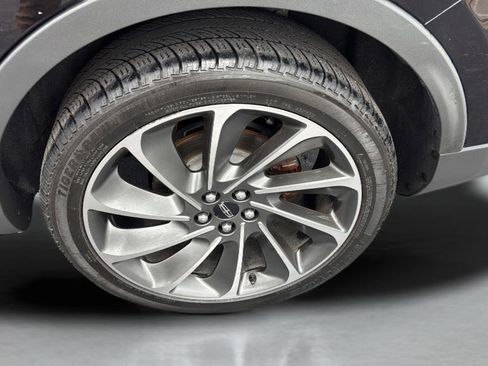 Used 2019 Lincoln Nautilus Reserve w/ Ultimate Package AWD/4WD image 38