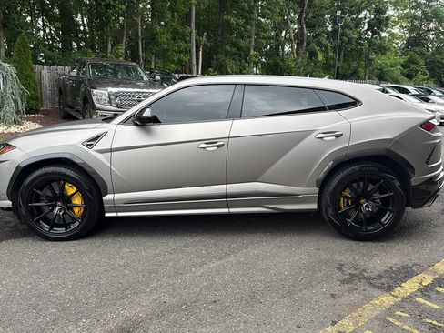 Used 2019 Lamborghini Urus AWD/4WD image 8