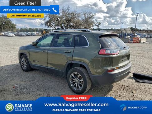 Used 2019 Jeep Cherokee Latitude Plus image 3