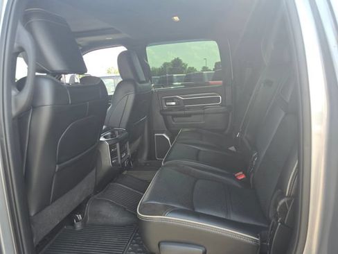 Used 2024 RAM 2500 Laramie w/ Night Edition AWD/4WD image 10