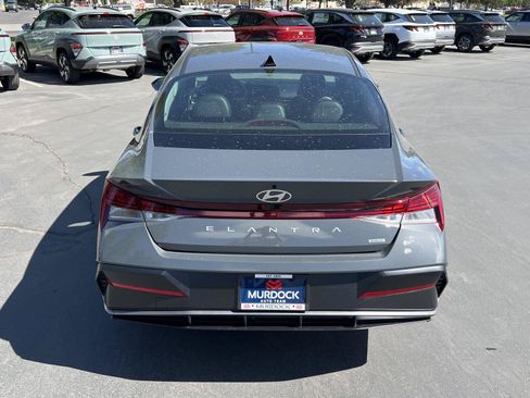 Certified 2026 Hyundai Elantra Limited FWD image 18