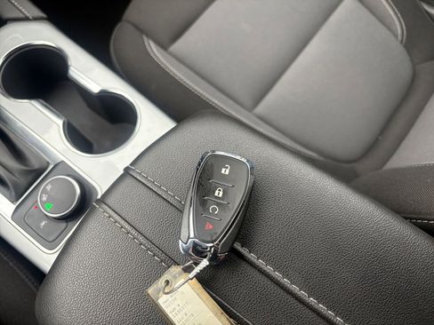 Used 2025 Chevrolet Blazer LT image 22