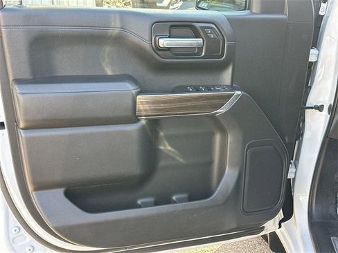 Used 2021 Chevrolet Silverado 1500 LT image 20