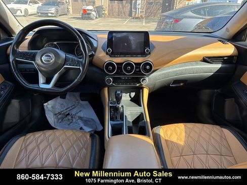 Used 2023 Nissan Sentra SV w/ SV Premium Package image 6