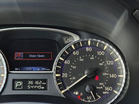 Used 2020 INFINITI QX60 Luxe w/ Sensory Package FWD image 6