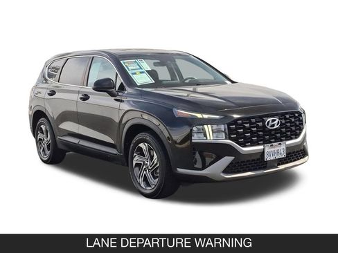 Used 2021 Hyundai Santa Fe SE FWD image 2