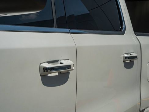 Used 2022 RAM 1500 Limited AWD/4WD image 19