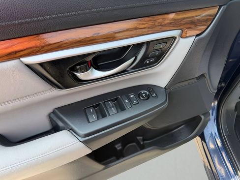 Used 2020 Honda CR-V Touring image 15