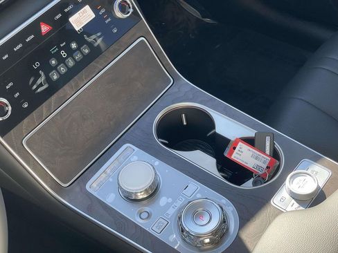 New 2026 Genesis GV80 2.5T Select image 18