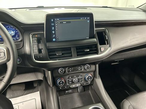 Certified 2023 Chevrolet Tahoe Z71 w/ Luxury Package AWD/4WD image 19