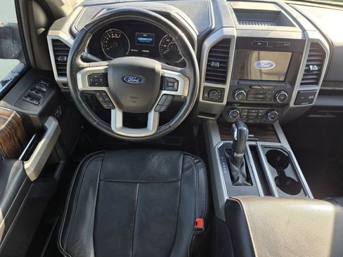 Used 2018 Ford F150 Lariat image 31