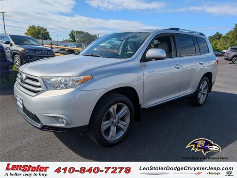 Used 2012 Toyota Highlander Limited w/ Tow Pkg AWD/4WD image 1