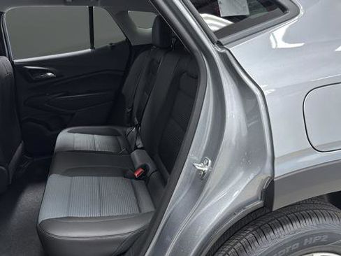 New 2026 Chevrolet Trax LT w/ Driver Confidence Package FWD image 21