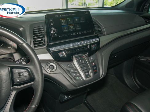 Certified 2025 Honda Odyssey Sport-L image 37