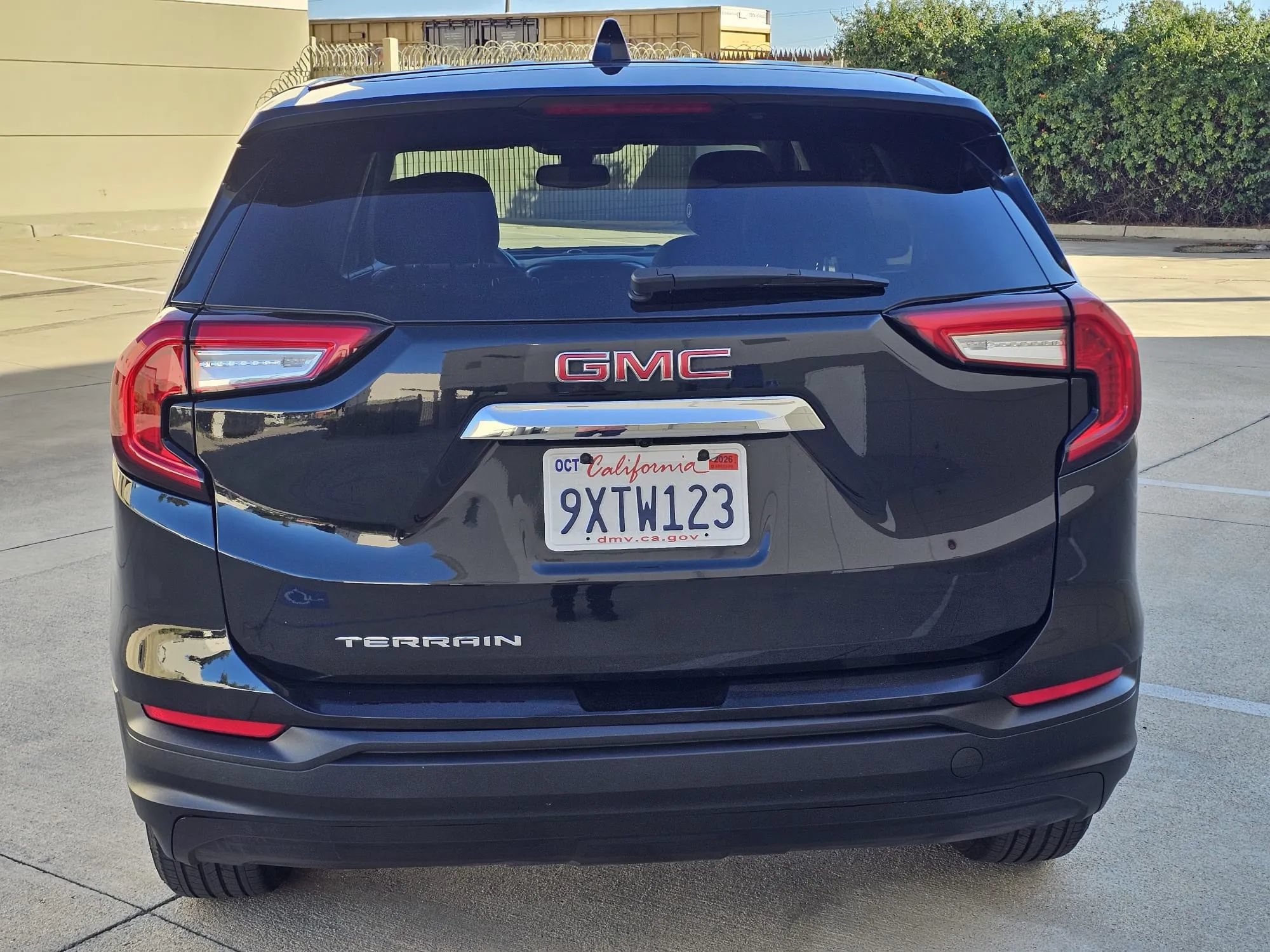 Used 2024 GMC Terrain SLE FWD image 7