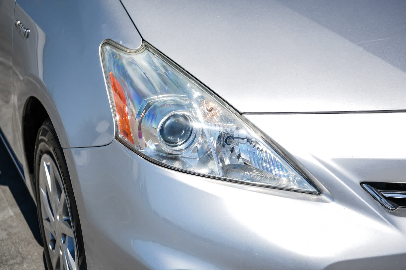 Used 2013 Toyota Prius V Three FWD image 5