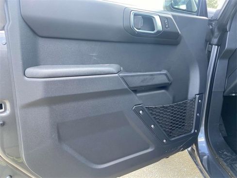 New 2025 Ford Bronco Base image 12