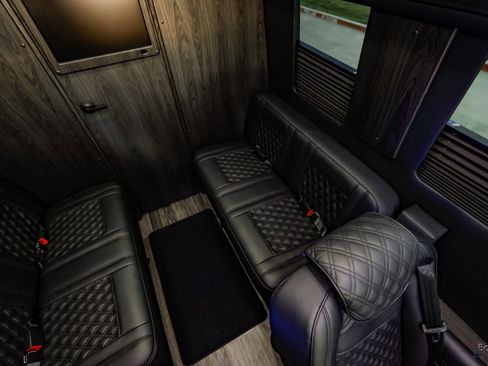 Used 2025 Mercedes-Benz Sprinter 3500 image 96