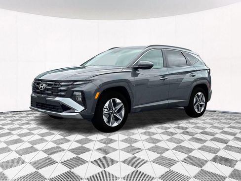 New 2025 Hyundai Tucson SEL image 2