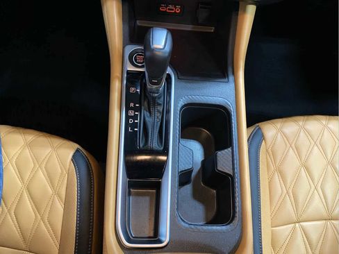 Used 2021 Nissan Sentra SV w/ SV Premium Package image 16