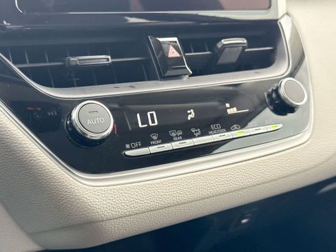 Used 2026 Toyota Corolla LE FWD image 19