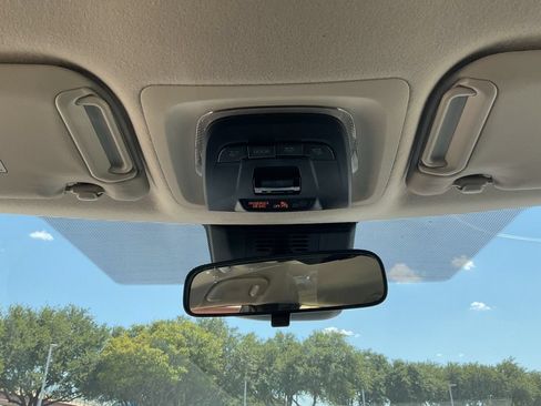 Used 2025 Toyota Corolla LE FWD image 15