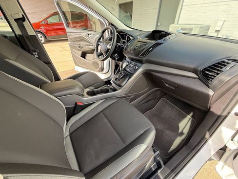 Used 2016 Ford Escape S image 17