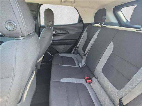 Used 2025 Chevrolet TrailBlazer LT AWD/4WD image 18