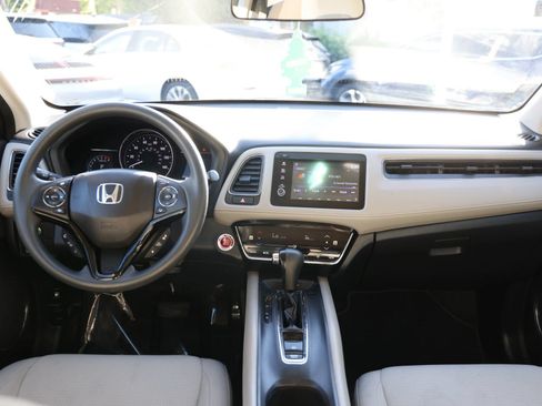Used 2019 Honda HR-V EX image 13