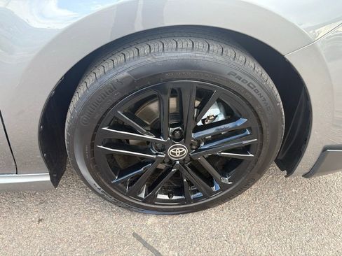 Used 2025 Toyota Camry SE image 36