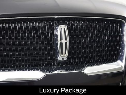 Used 2023 Lincoln Navigator L Reserve w/ Equipment Group 201A AWD/4WD image 19