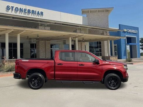 Used 2024 Chevrolet Silverado 1500 LT Trail Boss w/ Convenience Package II image 4