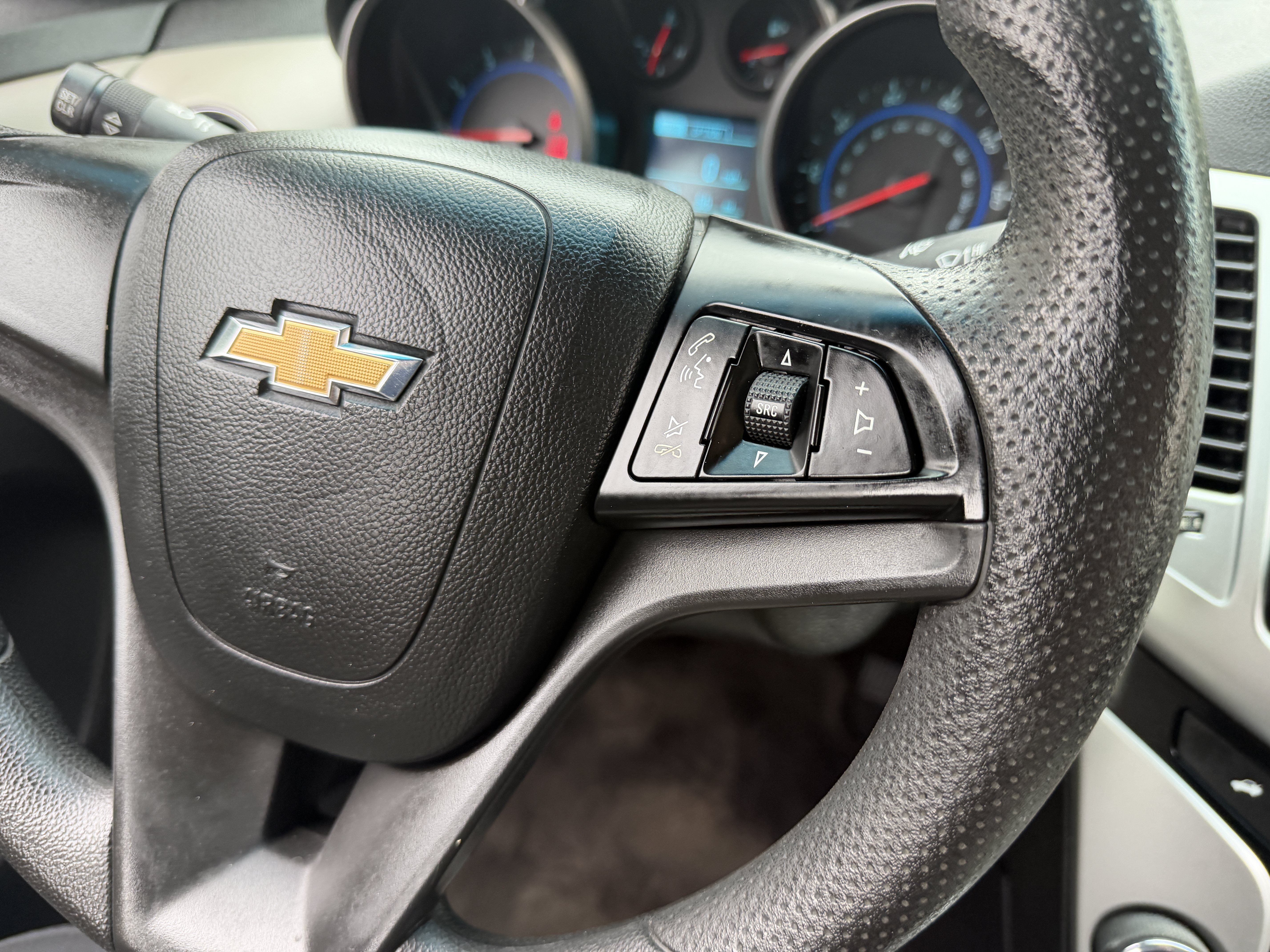 Used 2016 Chevrolet Cruze LS FWD image 31