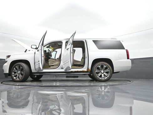 Used 2017 Chevrolet Suburban Premier image 55