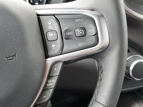 Used 2025 RAM 1500 Big Horn AWD/4WD image 15